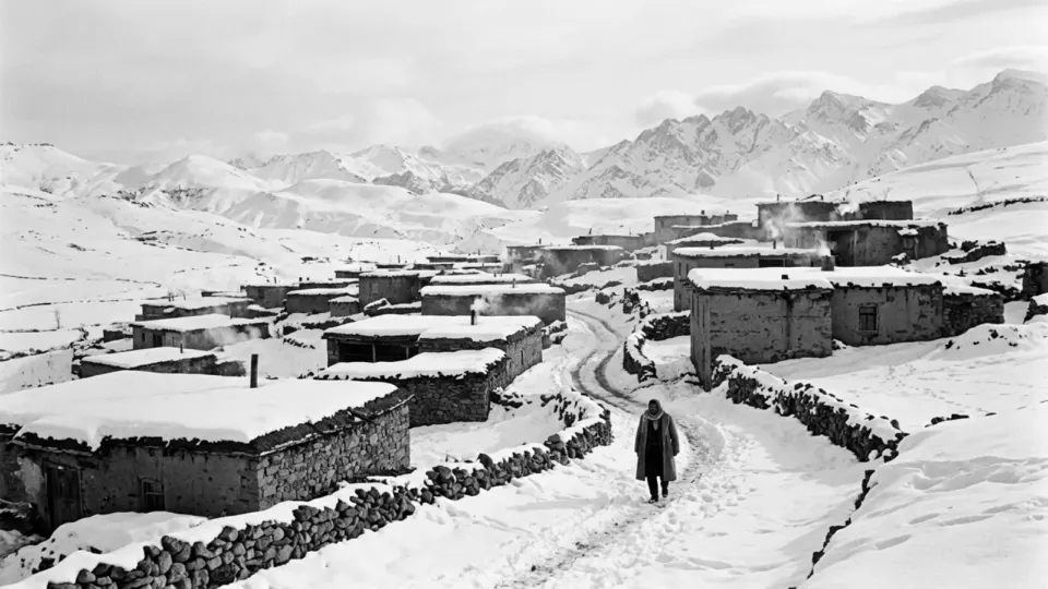 1966 kışında Hınıs yaylasında bir köy (temsili)