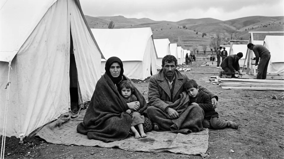 Kış öncesi çadırlar ve barakalar (temsili)