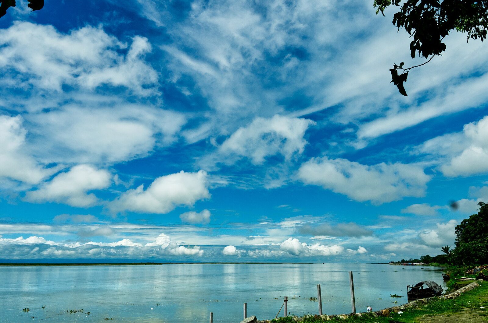 Dibrugarh'da Brahmaputra Nehri