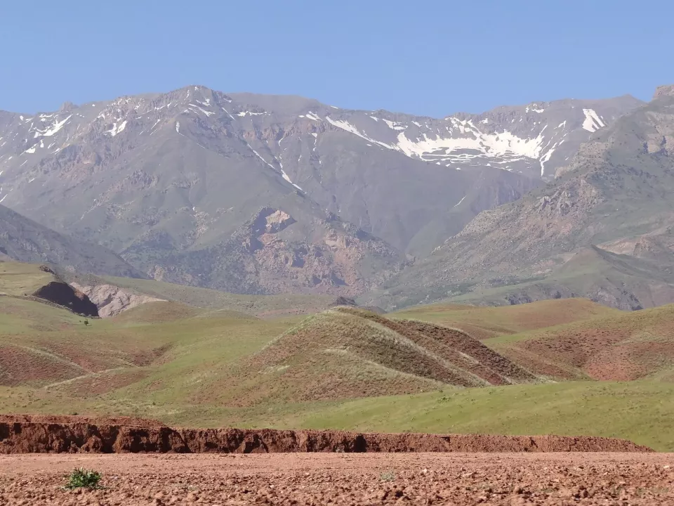 Alamut vadisinin dağlık manzarası