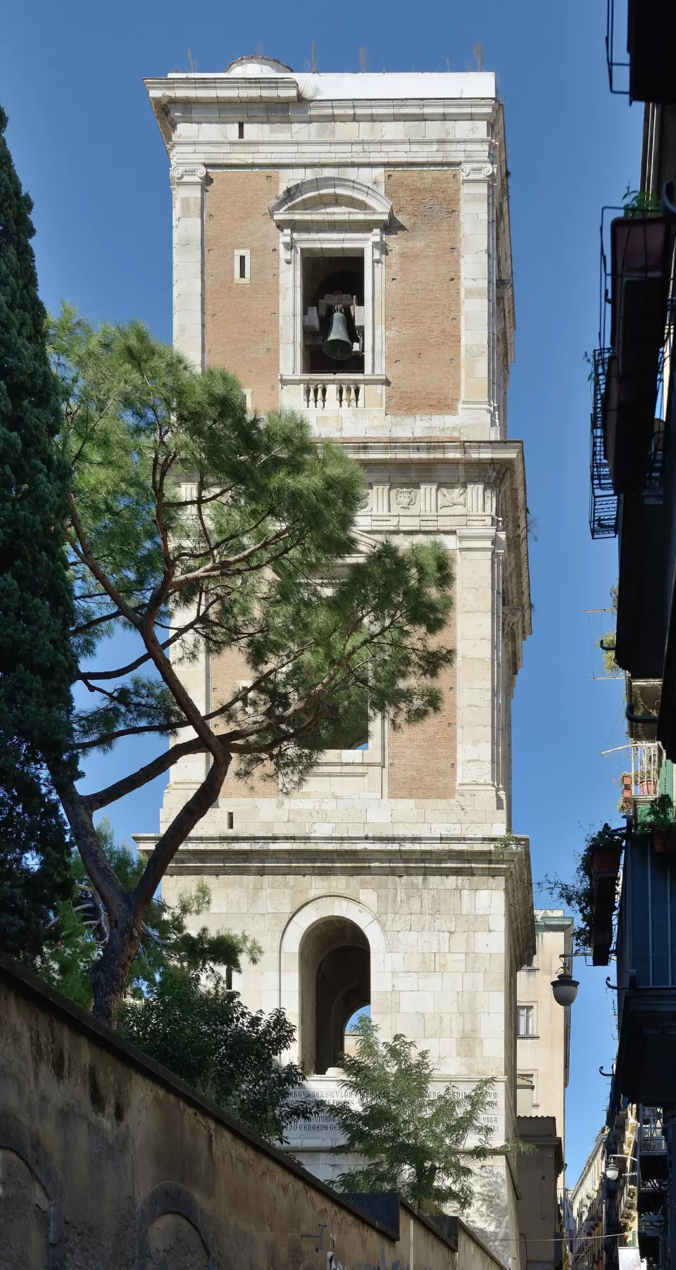 Santa Chiara Bazilikası çan kulesi, Napoli
