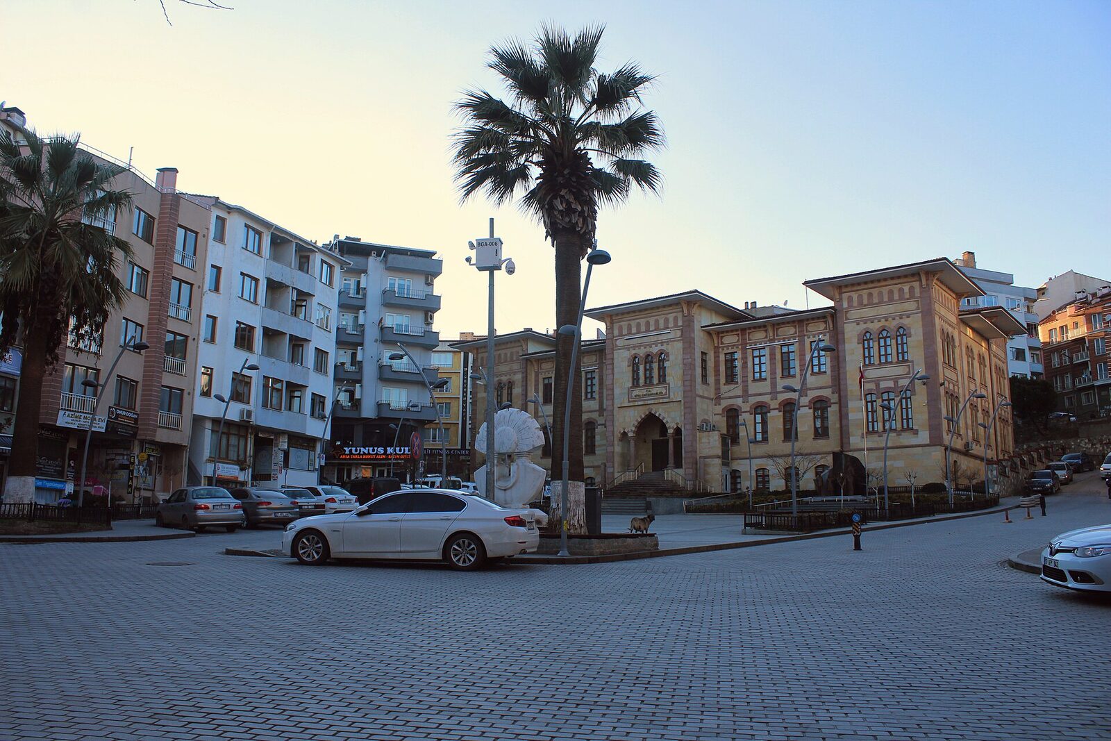 Biga Kaymakamlığı binası