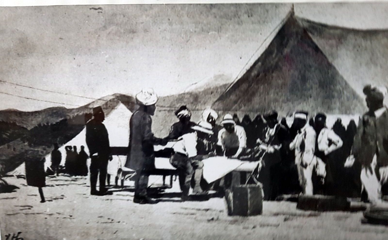 1905 depreminden sonra Dharamsala'daki çadırlar