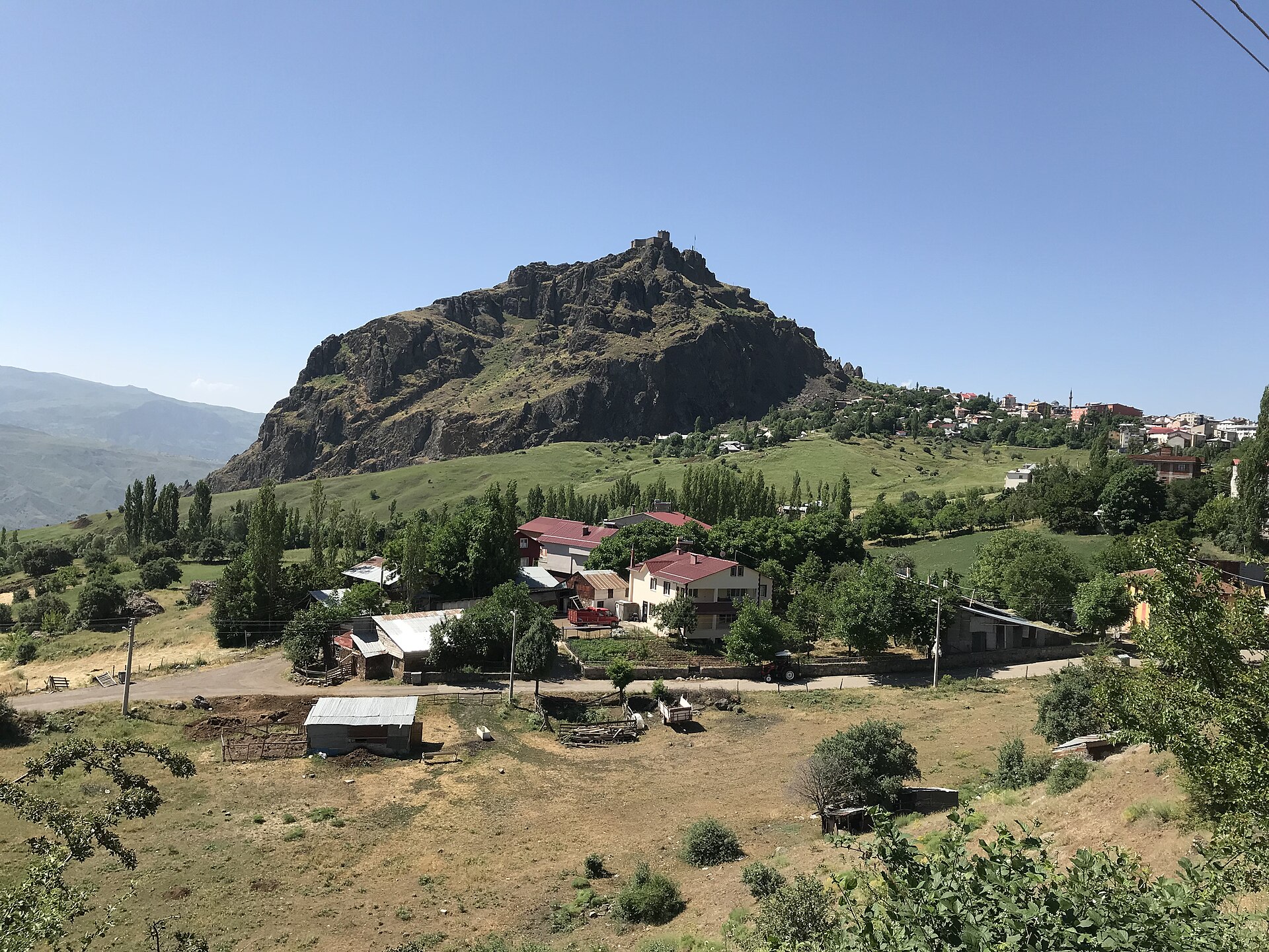 Şebinkarahisar Kalesi
