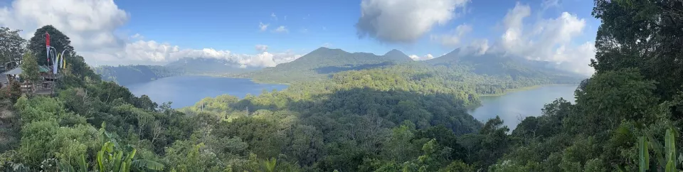 Buyan ve Tamblingan gölleri