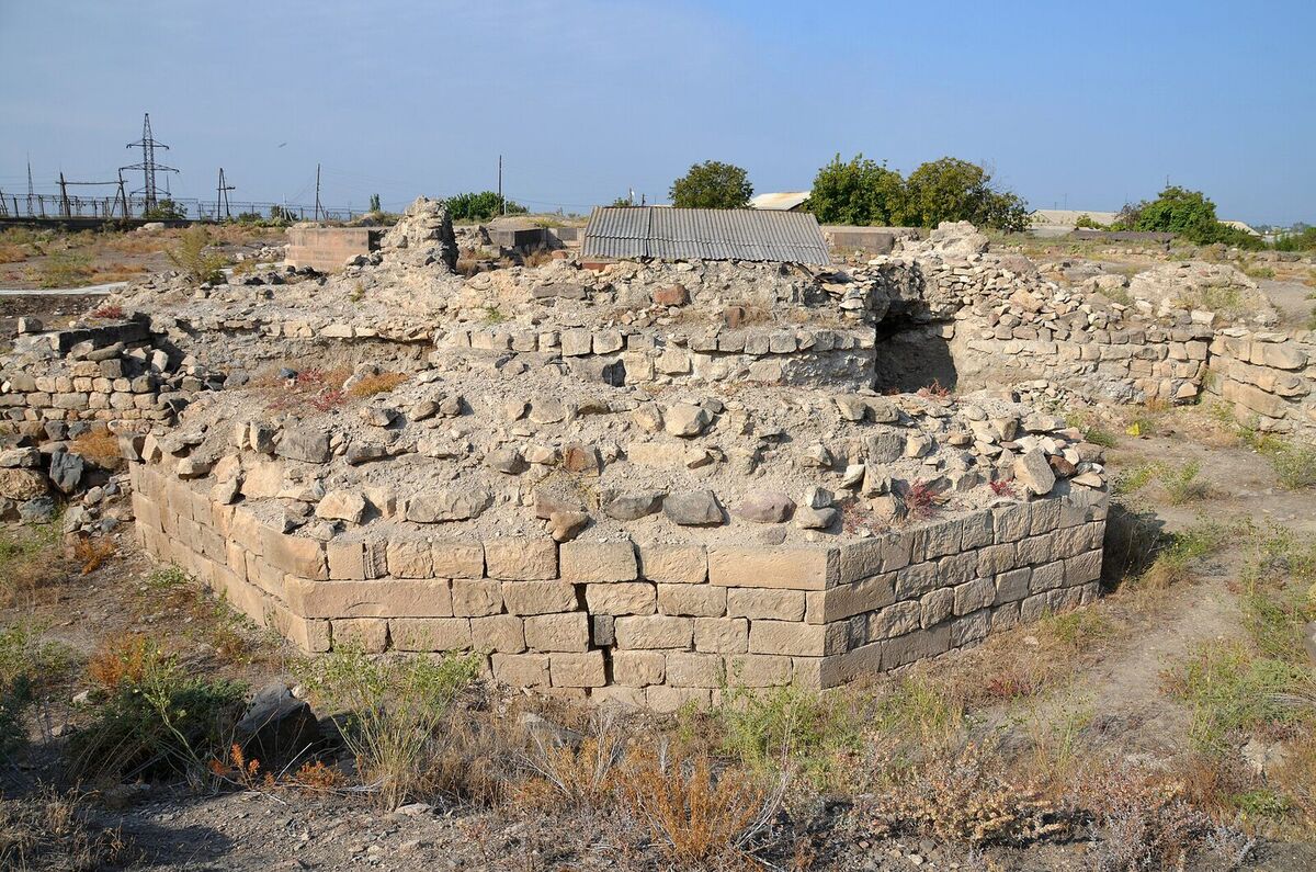 Eski Dvin kalıntıları