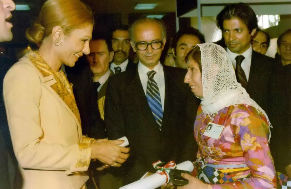 Farah Pehlevi Isfahan'da