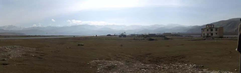Feyzabad havaalanı ve pist