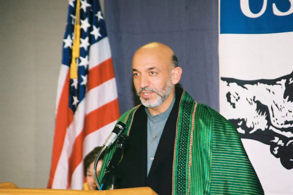 Hamid Karzai, 2002