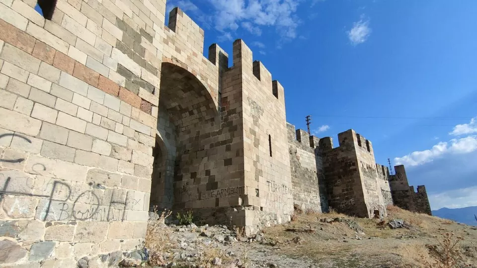 Hasankale Kalesi
