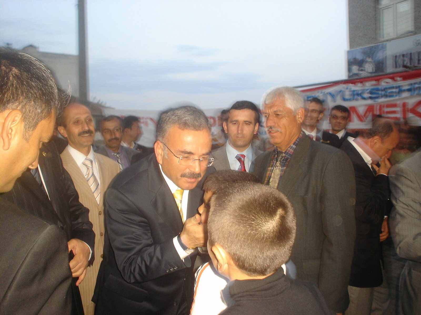 Hilmi Güler portresi