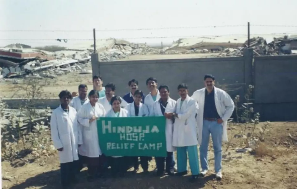Bhuj sağlık kampı 2001