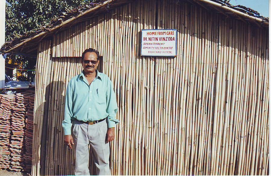 Bhachau 2001 kulübe