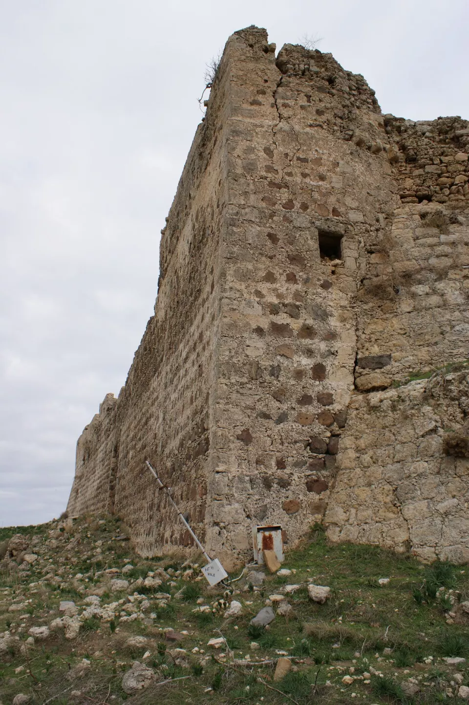 Antimachia Kalesi surları