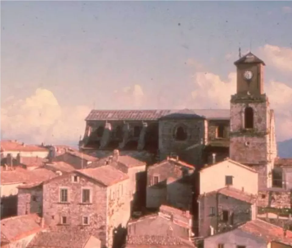 Sant'Angelo dei Lombardi depremden önce