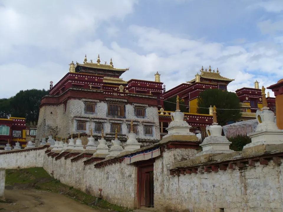 Litang Manastırı