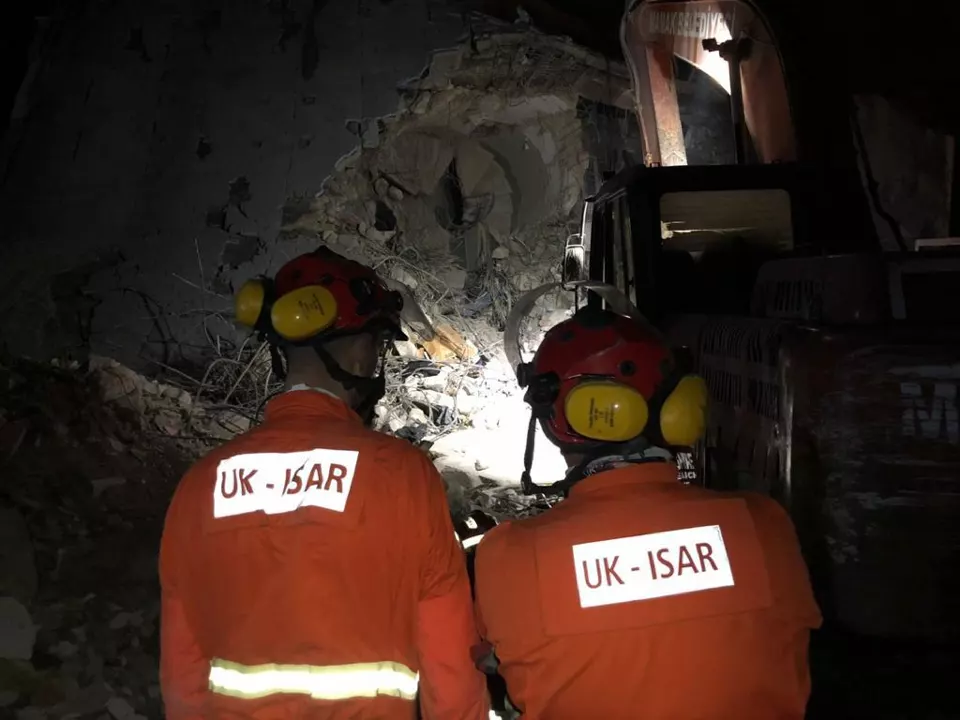 Hatay'da İngiliz arama kurtarma ekibi
