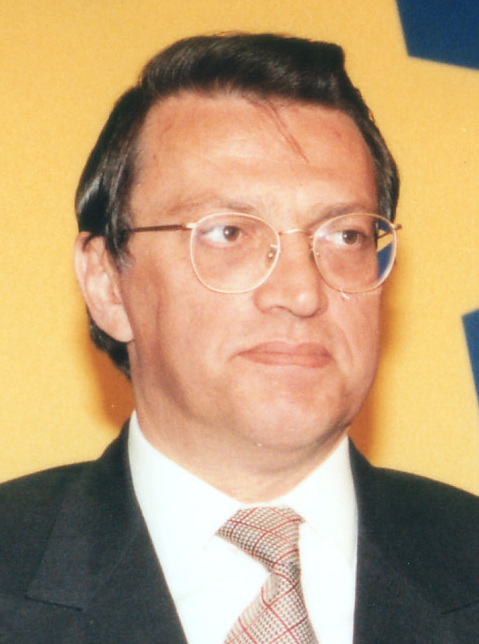 Mesut Yılmaz portresi