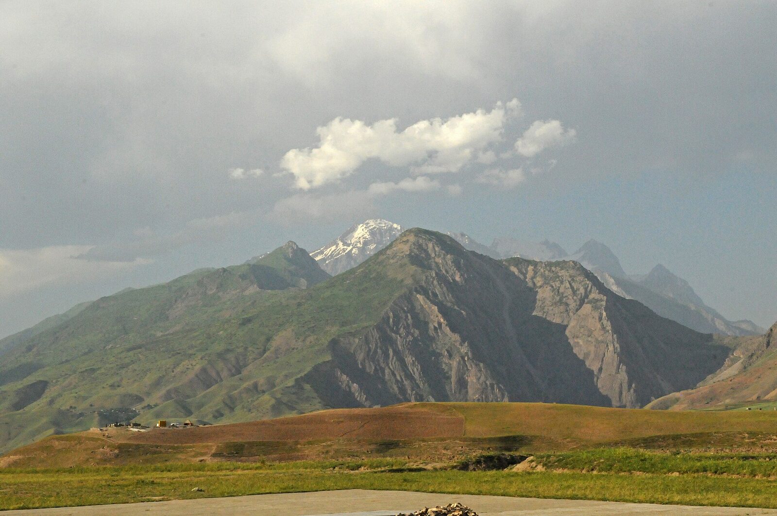 Bedahşan'da dağlar