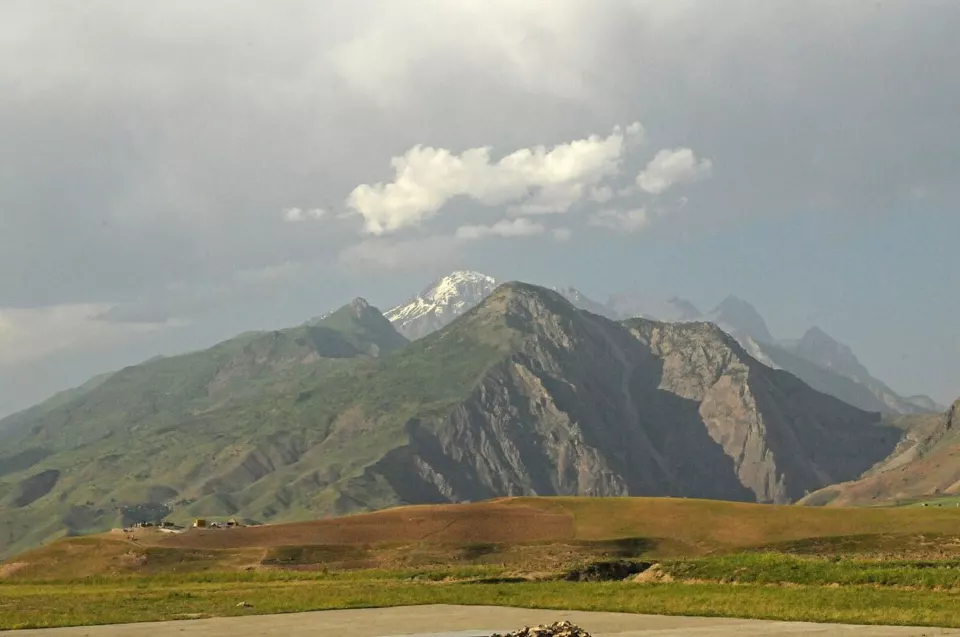 Bedahşan'da dağlar