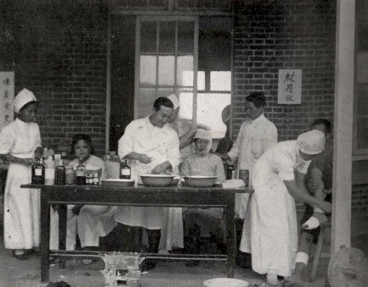 Kiyomizu'da Kızılhaç yardım ekibi, 1935