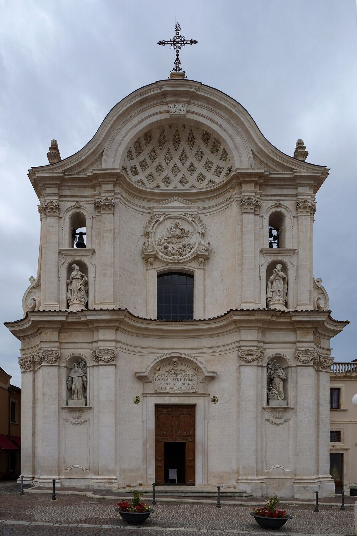 L'Aquila Anime Sante kilisesi