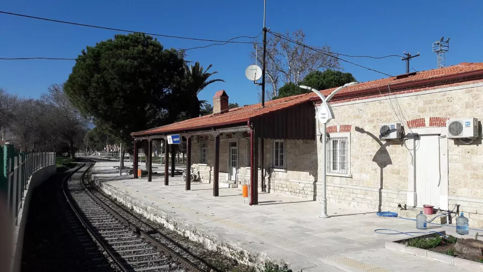 Sarayköy tren istasyonu