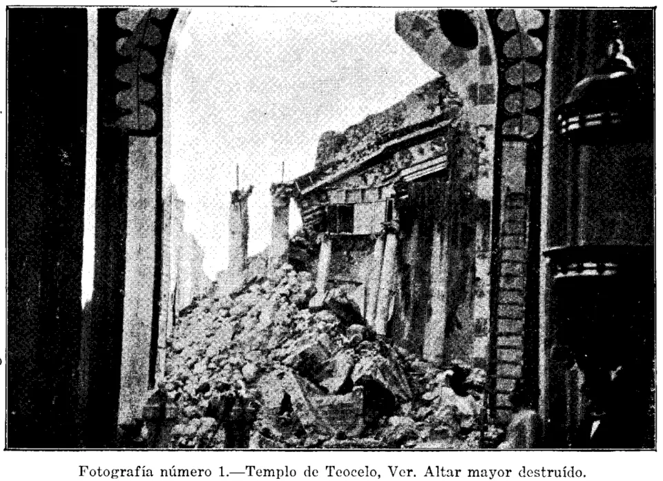 1920 depreminden sonra Teocelo kilisesinin yıkıntısı