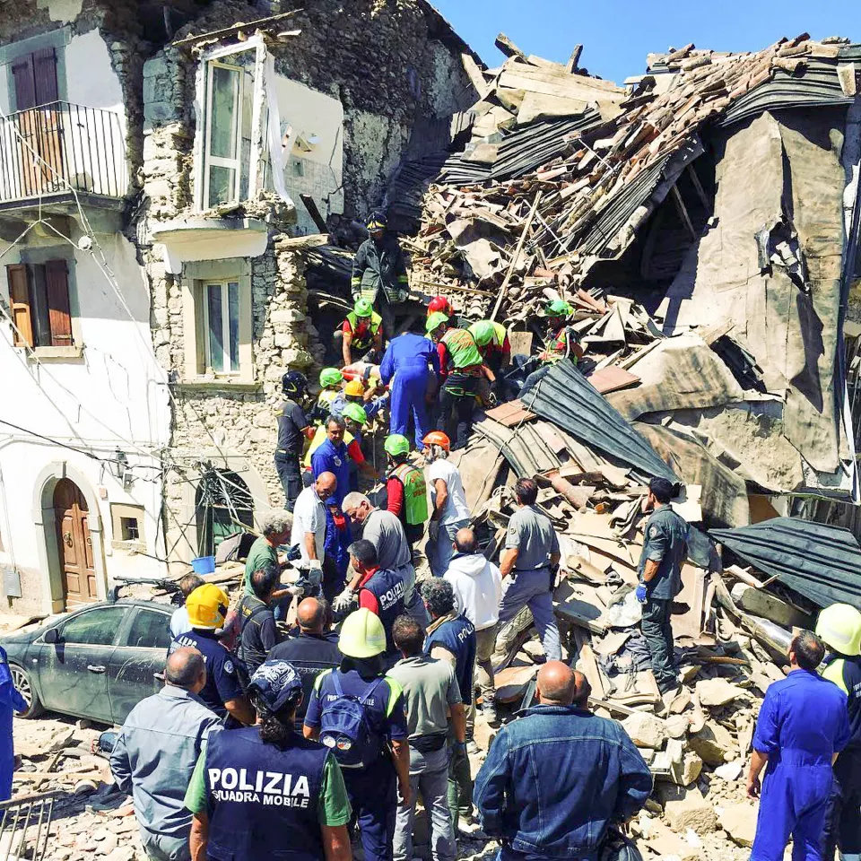 Amatrice enkazdan kurtarma