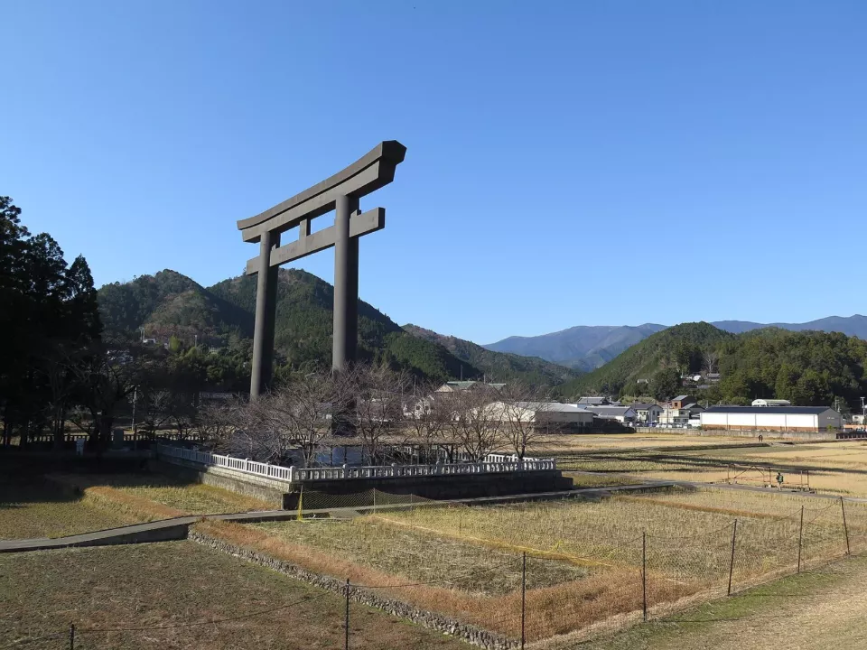 Ōyunohara'daki büyük torii