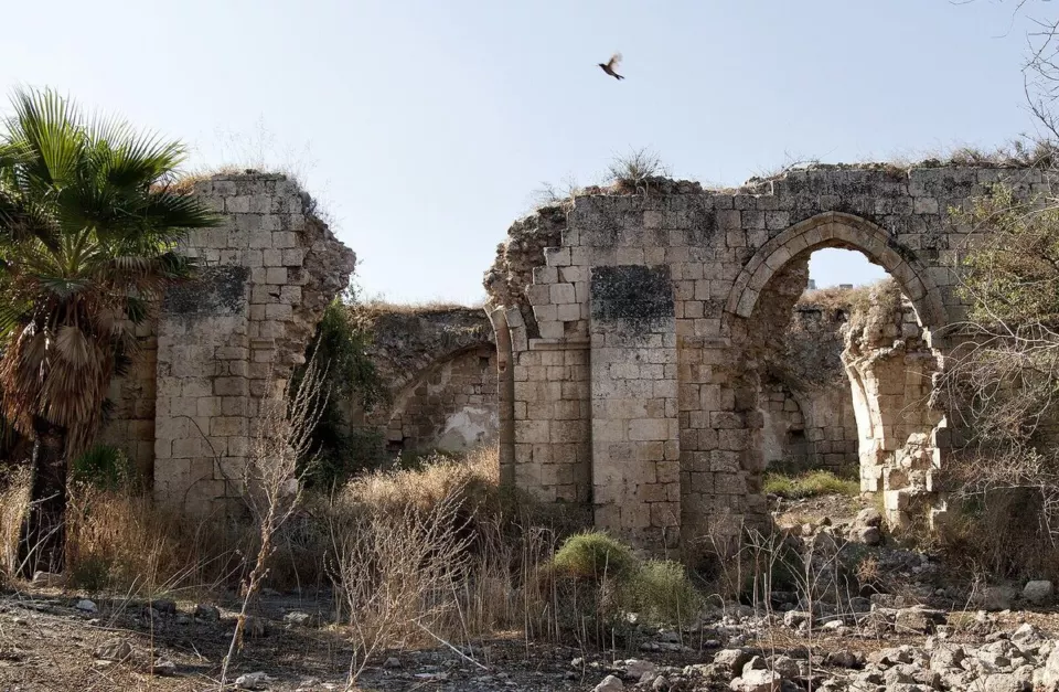 Remle Beyaz Cami kalıntıları